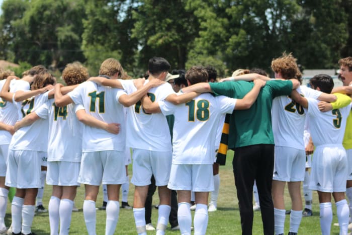 Birmingham-vs.-Mira-Costa-boys-soccer_0820